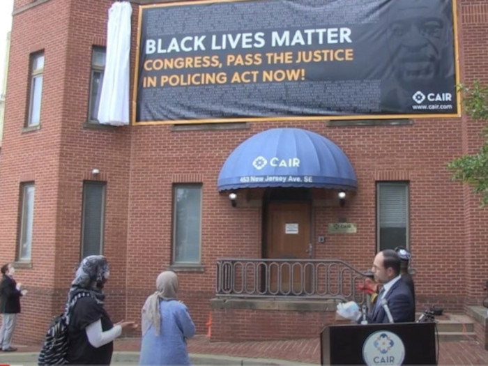 CAIR Marks Anniversary of George Floyd’s Killing by Unveiling Black Lives Matter Banner