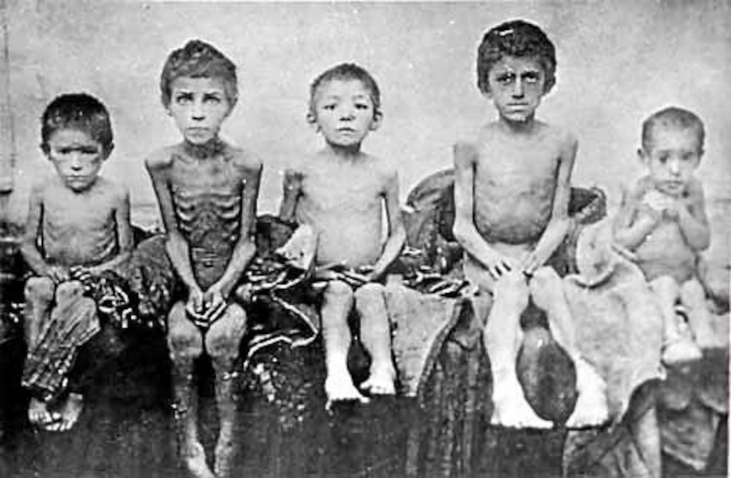 Starving Holodomor Children.