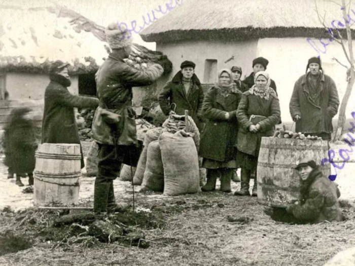 rain confiscation in Novokrasne (Arbuzynka Raion, now Mykolaiv Oblast), October 1932
