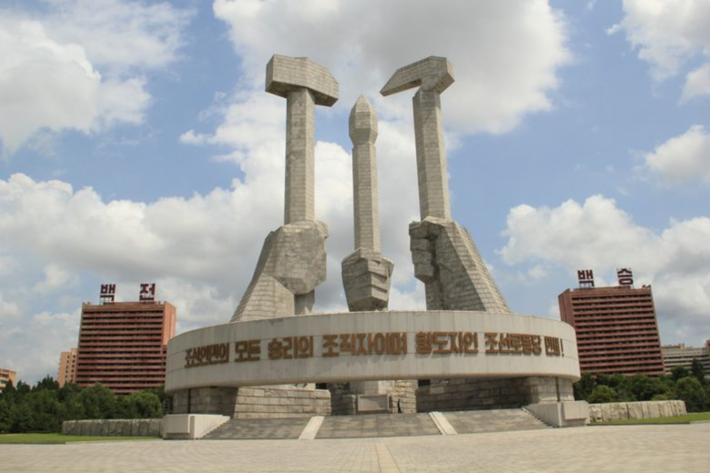 Party monument of Communist Muralism