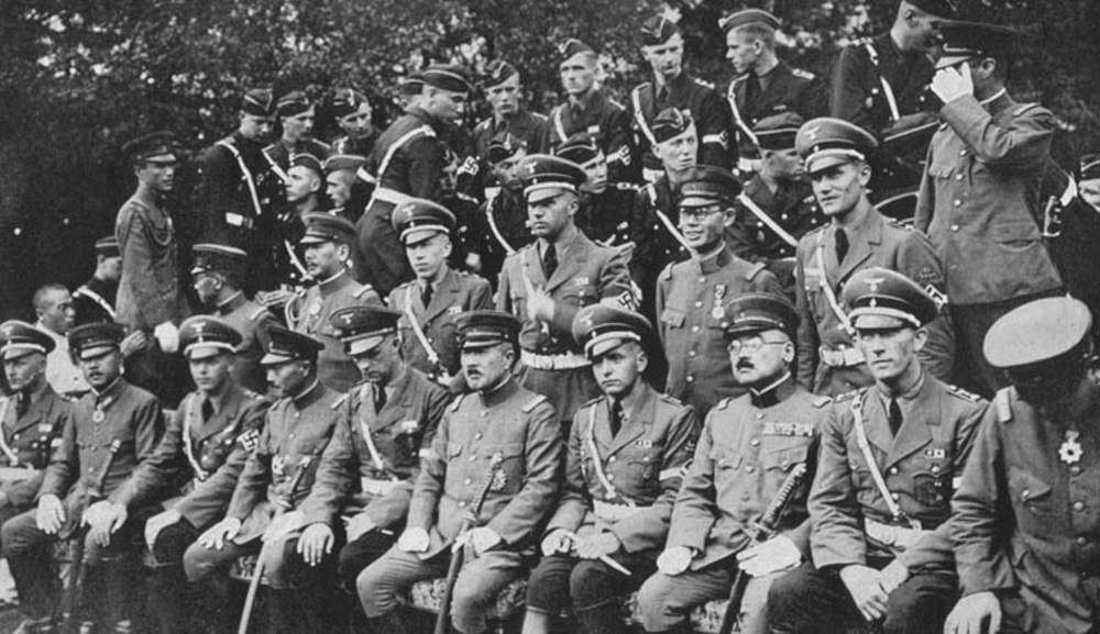 German Hitler Youth and Japanese officers