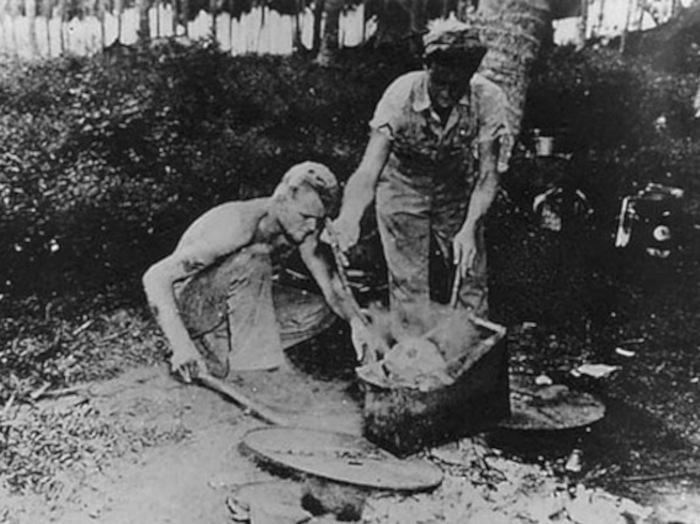 American Boiling the flesh off of a Japanese head to make the skull a souvenir!