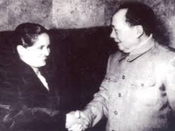 Sirimavo Ratwatte Dias Bandaranaike with Mao Zedong